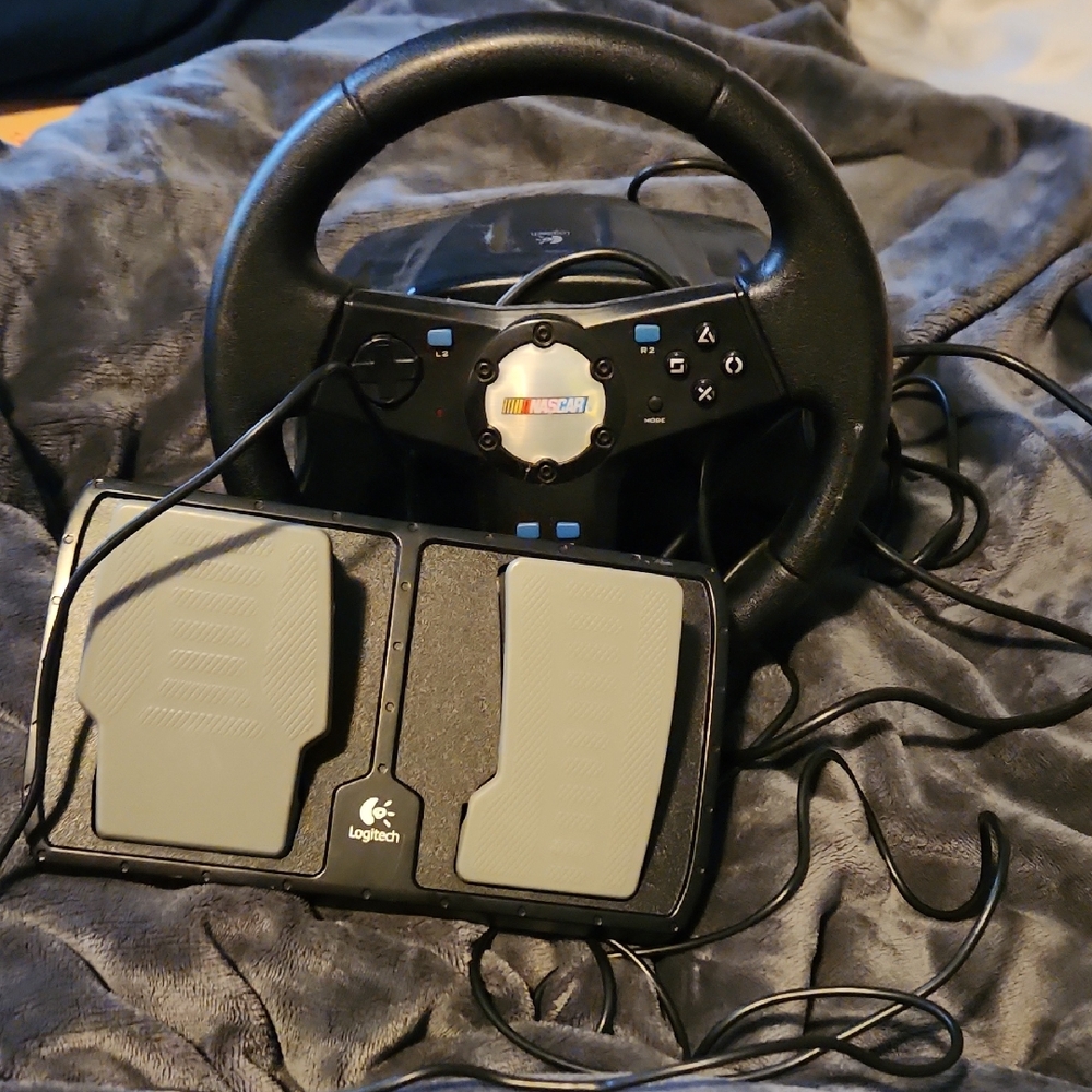 Logitech NASCAR Gaming Wheel with Pedals